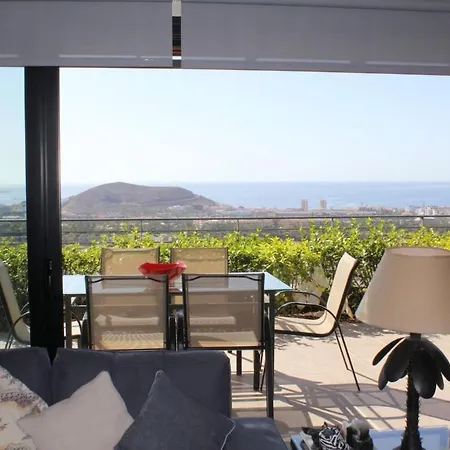 Espectacular Casa Con Piscina Climatizada Nyaraló Costa Adeje (Tenerife)